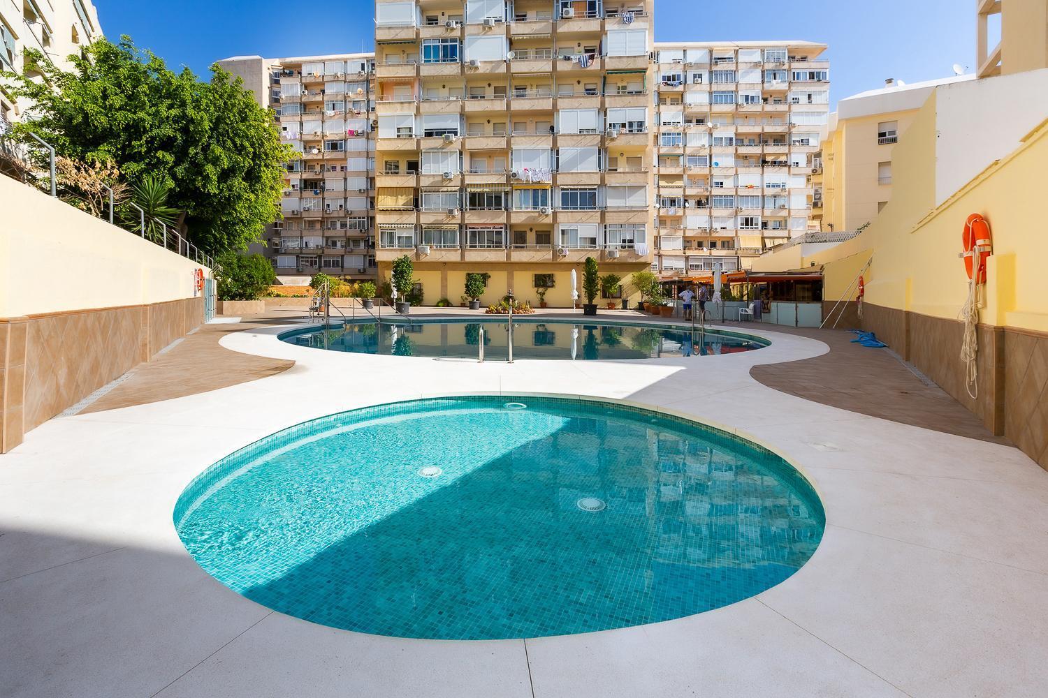 Ver952 - Vistas Mar Y Piscina, Wifi, Playa 600 Metros, Centro 150 Metros Torremolinos Exterior foto